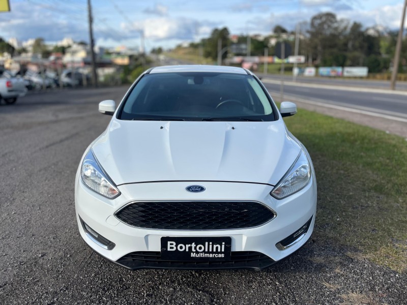 FOCUS 2.0 SE HATCH 16V FLEX 4P AUTO - 2016 - FARROUPILHA