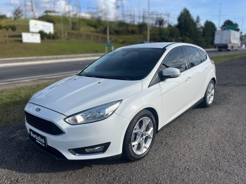 FOCUS 2.0 SE HATCH 16V FLEX 4P AUTO - 2016 - FARROUPILHA