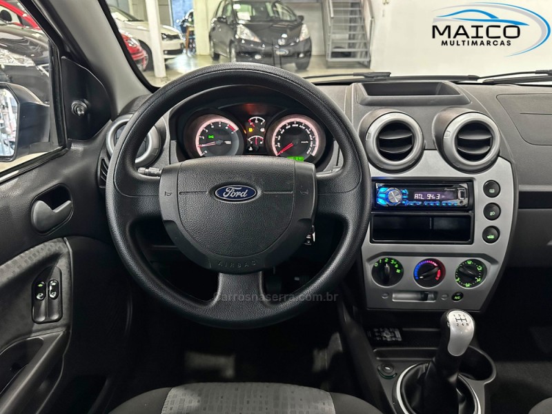 FIESTA 1.6 ROCAM SE SEDAN 8V FLEX 4P MANUAL - 2014 - NOVO HAMBURGO