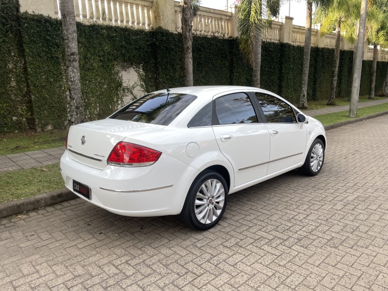 LINEA 1.8 ABSOLUTE 16V FLEX 4P AUTOMATIZADO - 2013 - CAXIAS DO SUL