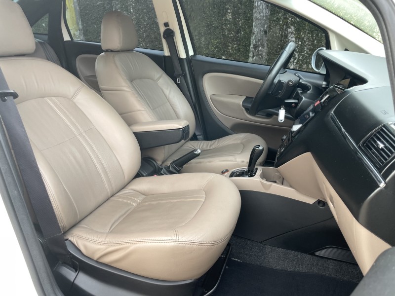 LINEA 1.8 ABSOLUTE 16V FLEX 4P AUTOMATIZADO - 2013 - CAXIAS DO SUL
