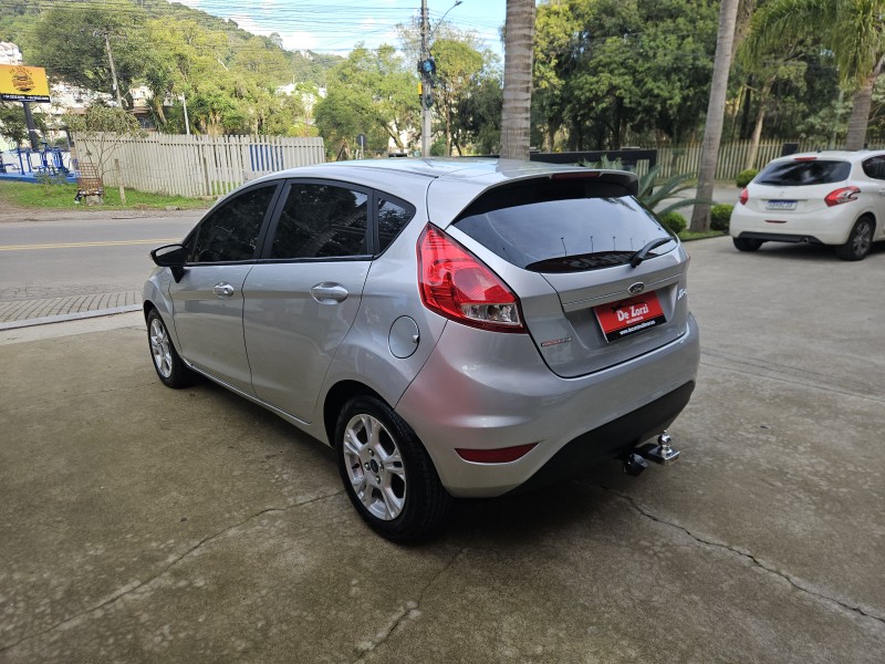 FIESTA 1.6 SE HATCH 16V FLEX 4P AUTOMÁTICO - 2014 - CAXIAS DO SUL