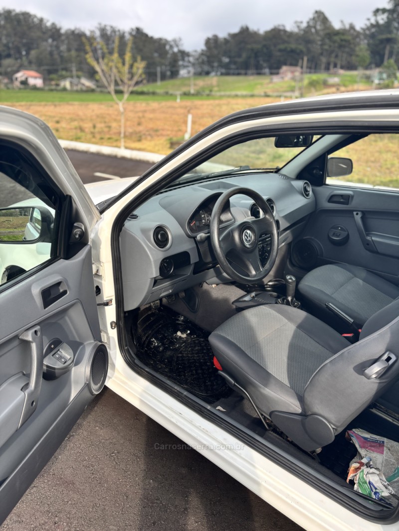 GOL 1.0 12V MPI TOTALFLEX CITY 4P MANUAL - 2014 - CARLOS BARBOSA