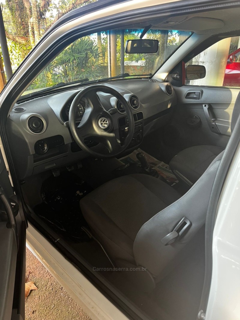 GOL 1.0 12V MPI TOTALFLEX CITY 4P MANUAL - 2014 - CARLOS BARBOSA