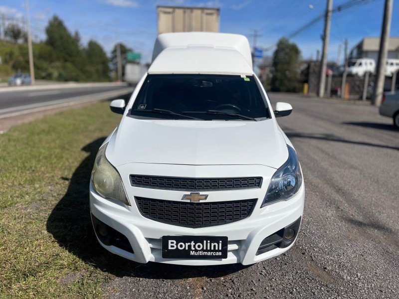 MONTANA 1.4 MPFI COMBO FURGÃO 8V ECONO FLEX 2P MANUAL - 2013 - FARROUPILHA