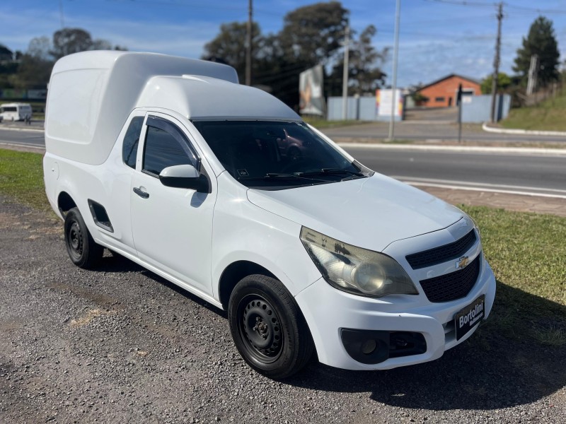 MONTANA 1.4 MPFI COMBO FURGÃO 8V ECONO FLEX 2P MANUAL - 2013 - FARROUPILHA