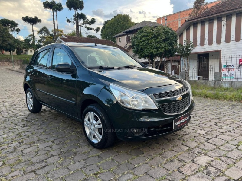 AGILE 1.4 MPFI LTZ 8V FLEX 4P MANUAL - 2011 - CANELA