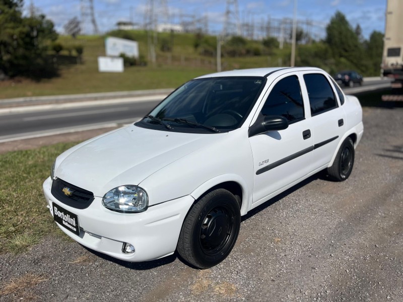 CLASSIC 1.0 MPFI LIFE 8V GASOLINA 4P MANUAL - 2005 - FARROUPILHA