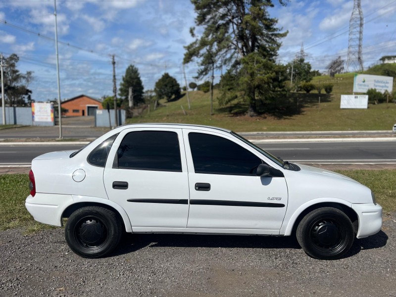 classic 1.0 mpfi life 8v gasolina 4p manual 2005 farroupilha
