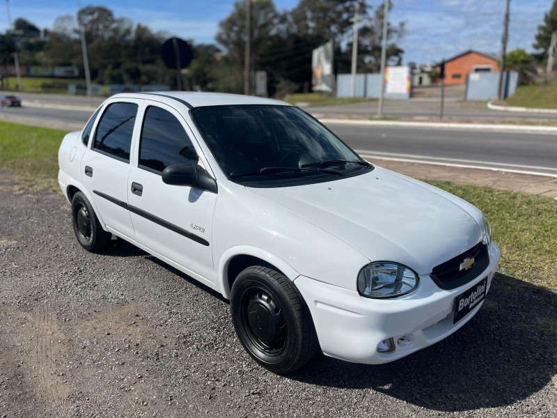 CLASSIC 1.0 MPFI LIFE 8V GASOLINA 4P MANUAL - 2005 - FARROUPILHA