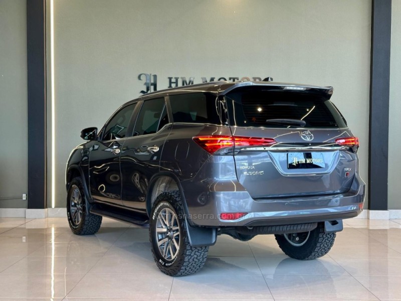 HILUX SW4 2.8 SRX 4X4 16V TURBO INTERCOOLER DIESEL 4P AUTOMÁTICO - 2019 - CAXIAS DO SUL