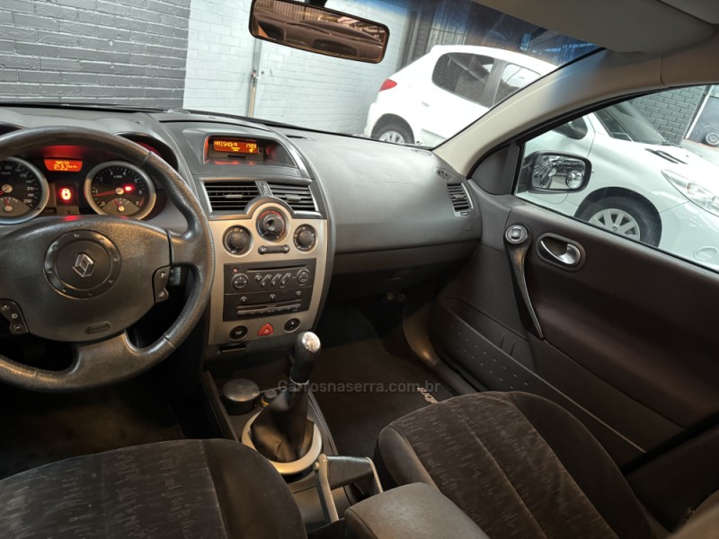 MÉGANE 1.6 DYNAMIQUE 16V FLEX 4P MANUAL - 2007 - CAXIAS DO SUL