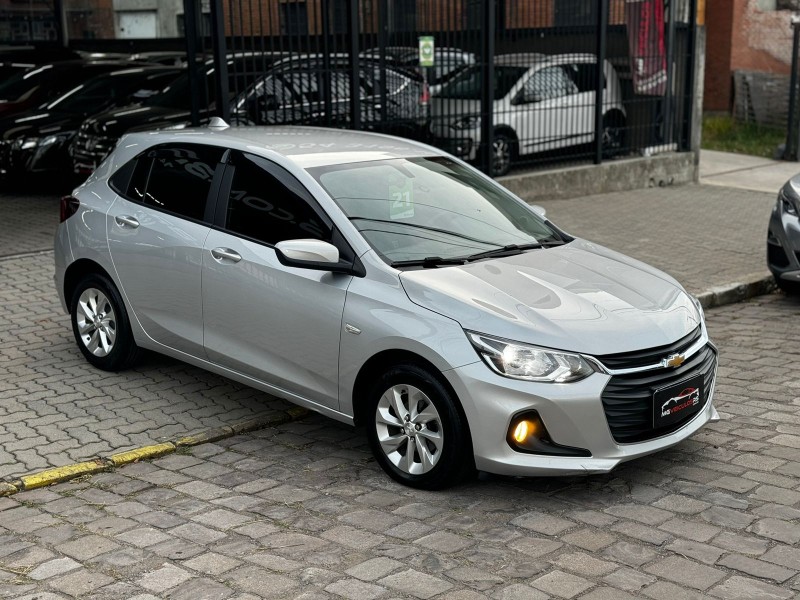 ONIX 1.0 LTZ 12V TURBO FLEX 4P MANUAL - 2021 - CAXIAS DO SUL