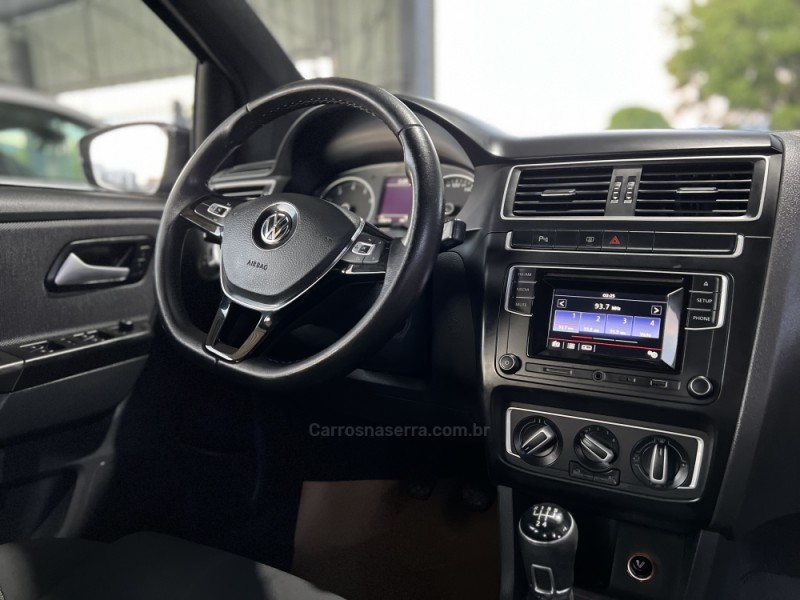 FOX 1.6 MSI RUN 8V FLEX 4P MANUAL - 2017 - BOM PRINCíPIO
