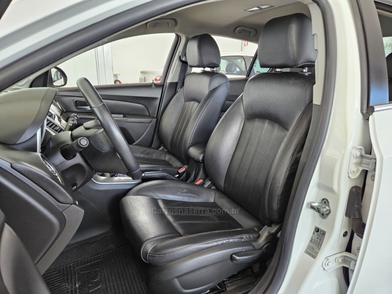 CRUZE 1.8 LT SPORT6 16V FLEX 4P AUTOMÁTICO - 2016 - TAPEJARA