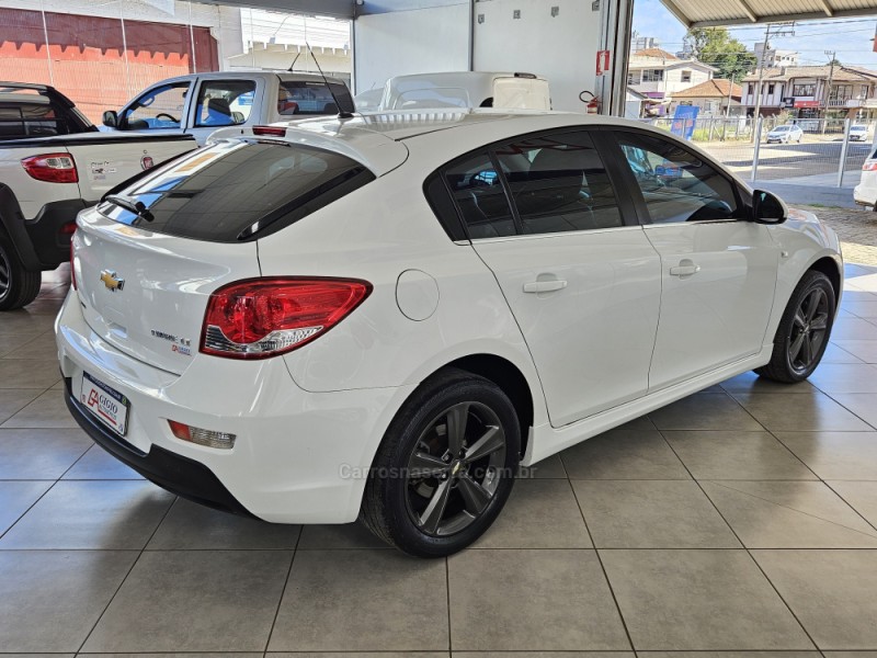 CRUZE 1.8 LT SPORT6 16V FLEX 4P AUTOMÁTICO - 2016 - TAPEJARA