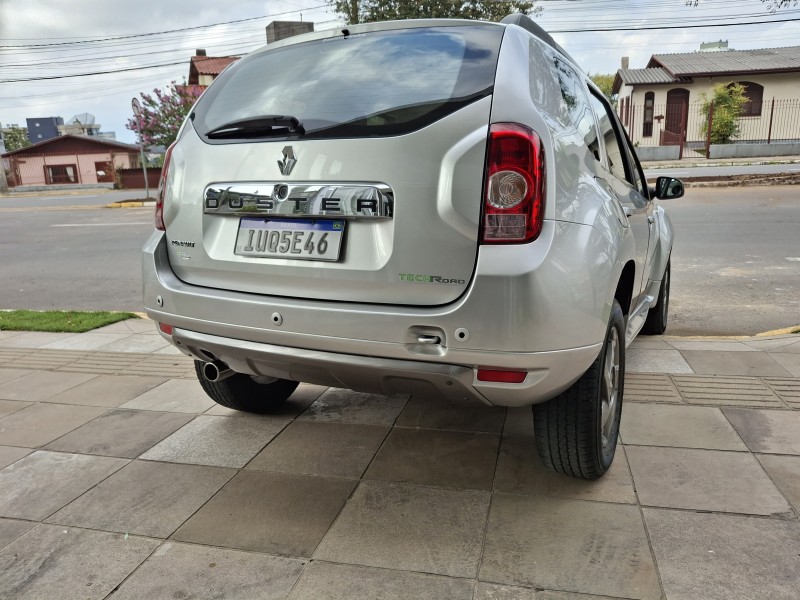 DUSTER 2.0 DYNAMIQUE 4X2 16V FLEX 4P AUTOMÁTICO - 2014 - FARROUPILHA