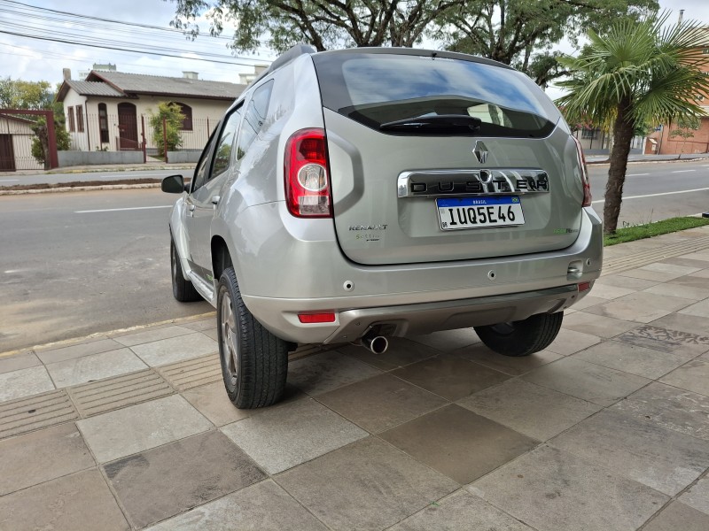 DUSTER 2.0 DYNAMIQUE 4X2 16V FLEX 4P AUTOMÁTICO - 2014 - FARROUPILHA
