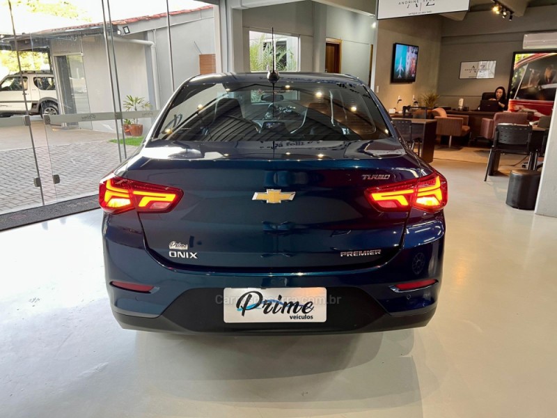ONIX 1.0	PREMIER PLUS 12V TURBO FLEX 4P AUTOMÁTICO - 2020 - ESTâNCIA VELHA