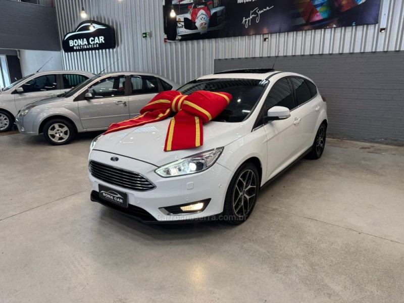 FOCUS 2.0 TITANIUM PLUS HATCH 16V FLEX 4P AUTO - 2017 - CAXIAS DO SUL