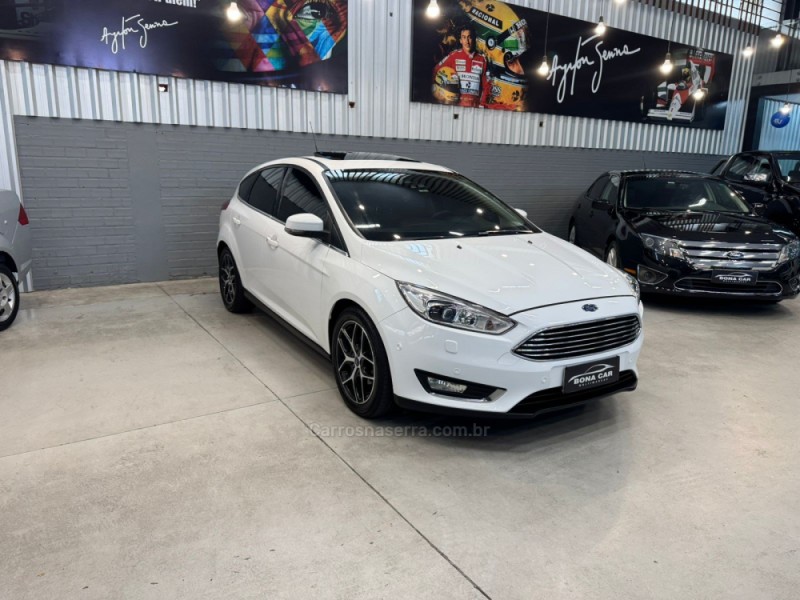FOCUS 2.0 TITANIUM PLUS HATCH 16V FLEX 4P AUTO - 2017 - CAXIAS DO SUL