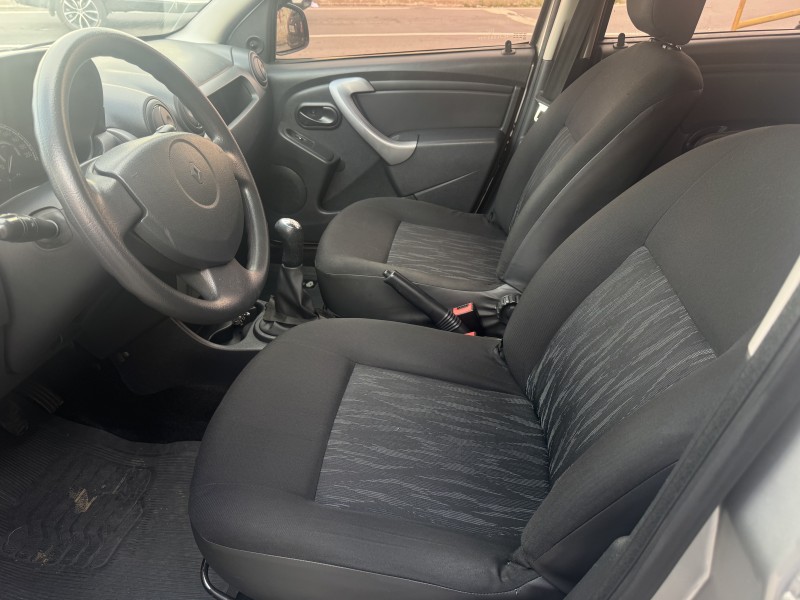SANDERO 1.0 AUTHENTIQUE 16V FLEX 4P MANUAL - 2012 - CAXIAS DO SUL