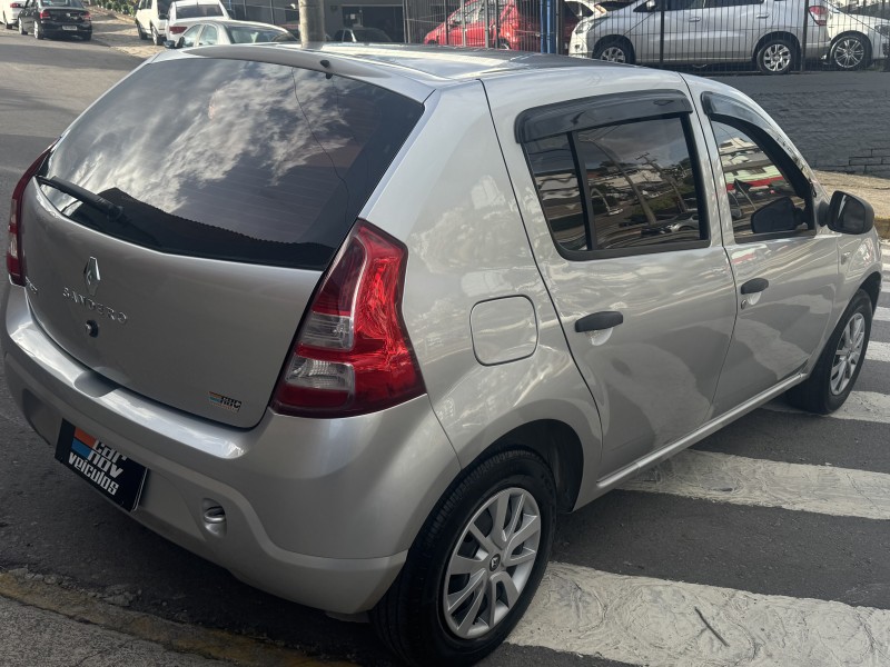 SANDERO 1.0 AUTHENTIQUE 16V FLEX 4P MANUAL - 2012 - CAXIAS DO SUL