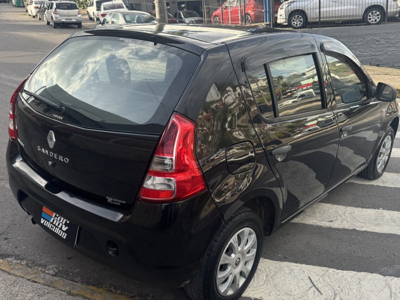 SANDERO 1.0 AUTHENTIQUE 8V FLEX 4P MANUAL - 2012 - CAXIAS DO SUL