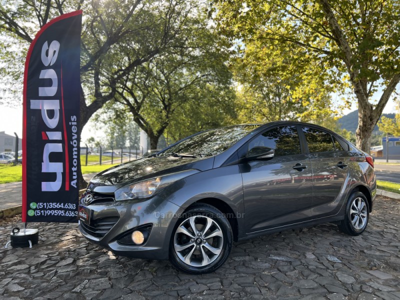HB20S 1.6 COMFORT PLUS 16V FLEX 4P MANUAL