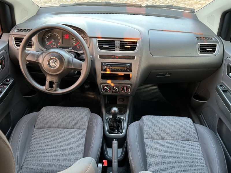 FOX 1.6 MI ITREND 8V FLEX 4P MANUAL - 2014 - DOIS IRMãOS