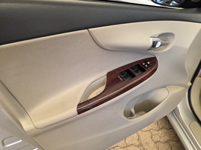 COROLLA 2.0 ALTIS 16V FLEX 4P AUTOMÁTICO - 2014 - SAPIRANGA