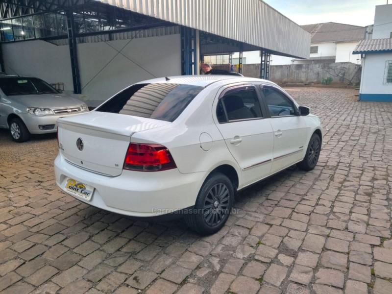 VOYAGE 1.6 MI COMFORTLINE 8V FLEX 4P MANUAL - 2010 - VACARIA