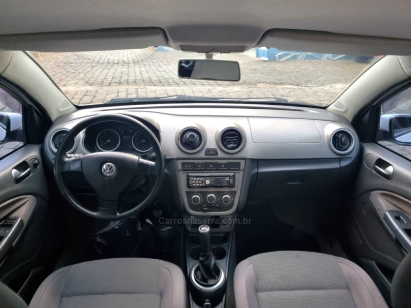 VOYAGE 1.6 MI COMFORTLINE 8V FLEX 4P MANUAL - 2010 - VACARIA