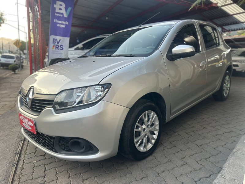 sandero 1.0 authentique 12v flex 4p manual 2018 tres coroas