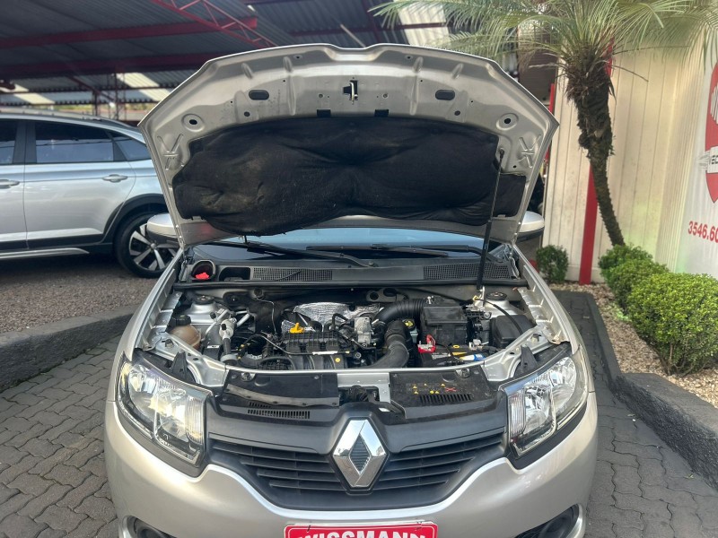 SANDERO 1.0 AUTHENTIQUE 12V FLEX 4P MANUAL - 2018 - TRêS COROAS