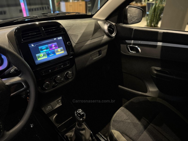 KWID 1.0 12V OUTSIDER FLEX 4P MANUAL - 2025 - FARROUPILHA