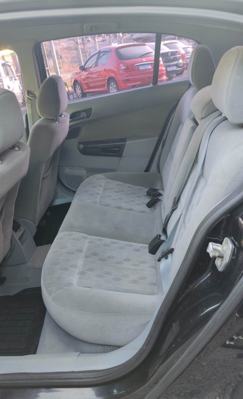 VECTRA 2.0 MPFI ELEGANCE 8V 140CV FLEX 4P AUTOMÁTICO - 2006 - CAXIAS DO SUL