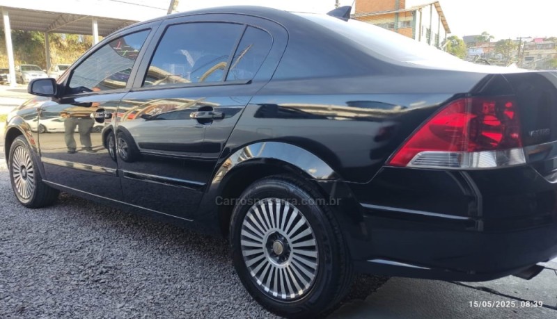 VECTRA 2.0 MPFI ELEGANCE 8V 140CV FLEX 4P AUTOMÁTICO - 2006 - CAXIAS DO SUL
