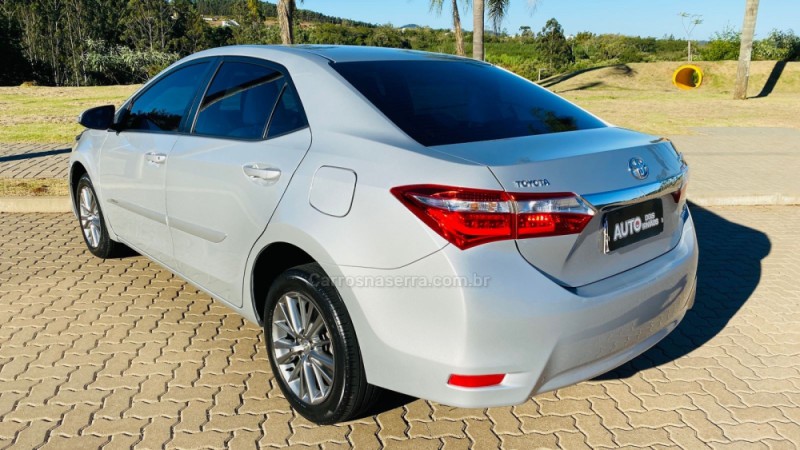 COROLLA 2.0 XEI 16V FLEX 4P AUTOMÁTICO - 2017 - DOIS IRMãOS
