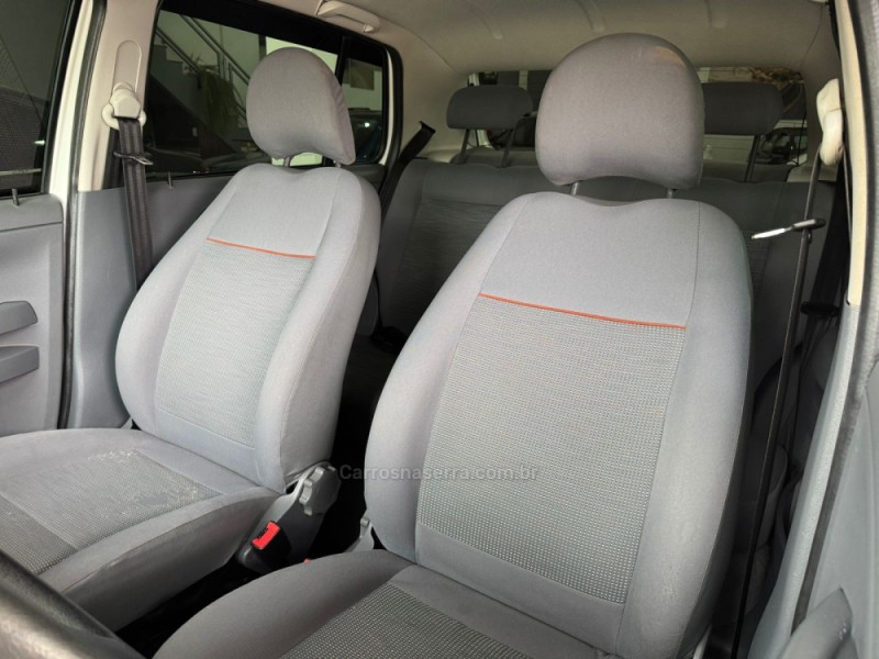 FOX 1.6 MI PLUS 8V FLEX 4P MANUAL - 2007 - SãO LEOPOLDO