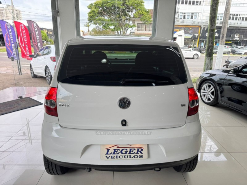 FOX 1.6 MI PLUS 8V FLEX 4P MANUAL - 2007 - SãO LEOPOLDO