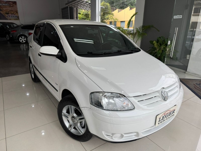 FOX 1.6 MI PLUS 8V FLEX 4P MANUAL - 2007 - SãO LEOPOLDO