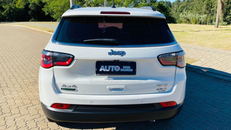 COMPASS 2.0 16V DIESEL LONGITUDE 4X4 AUTOMÁTICO - 2018 - DOIS IRMãOS