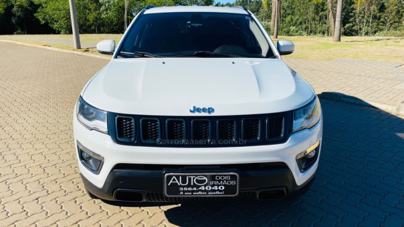 COMPASS 2.0 16V DIESEL LONGITUDE 4X4 AUTOMÁTICO - 2018 - DOIS IRMãOS