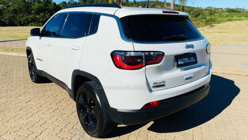 COMPASS 2.0 16V DIESEL LONGITUDE 4X4 AUTOMÁTICO - 2018 - DOIS IRMãOS