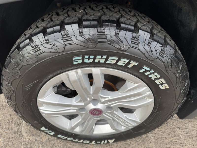 IDEA 1.8 MPI ADVENTURE 16V FLEX 4P MANUAL - 2013 - DOIS IRMãOS