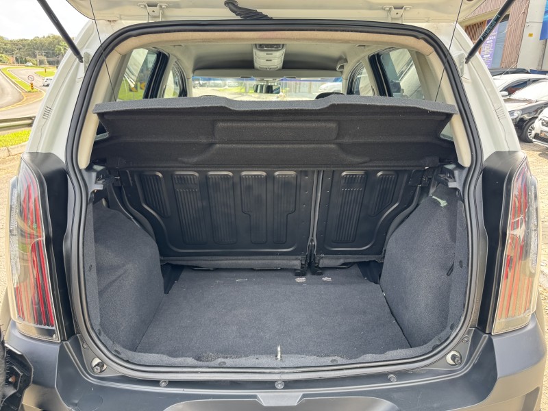 IDEA 1.8 MPI ADVENTURE 16V FLEX 4P MANUAL - 2013 - DOIS IRMãOS