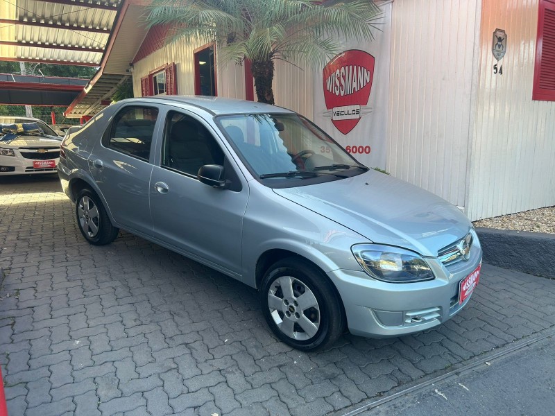 PRISMA 1.4 MPFI MAXX 8V FLEX 4P MANUAL - 2010 - TRêS COROAS