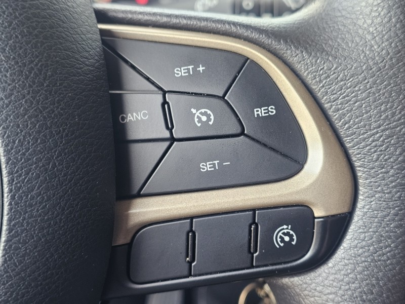 RENEGADE 1.8 16V FLEX SPORT 4P AUTOMÁTICO - 2016 - ESTâNCIA VELHA