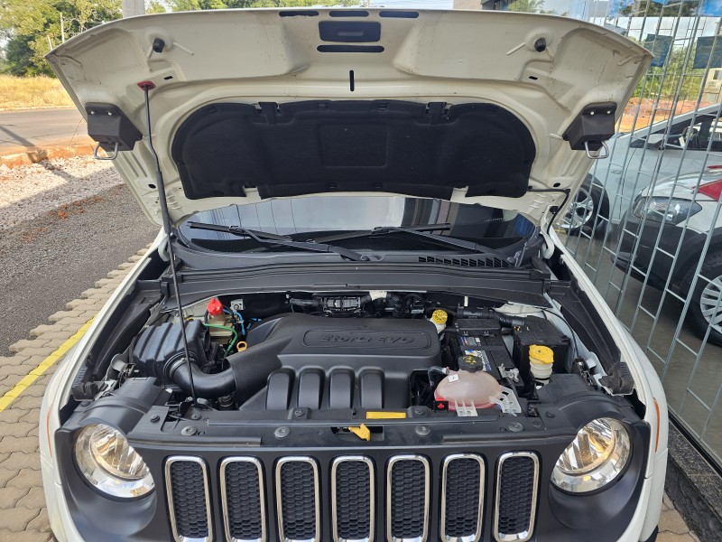 RENEGADE 1.8 16V FLEX SPORT 4P AUTOMÁTICO - 2016 - ESTâNCIA VELHA